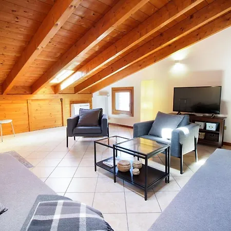 Sunset 180 By Halldis Apartament Perledo