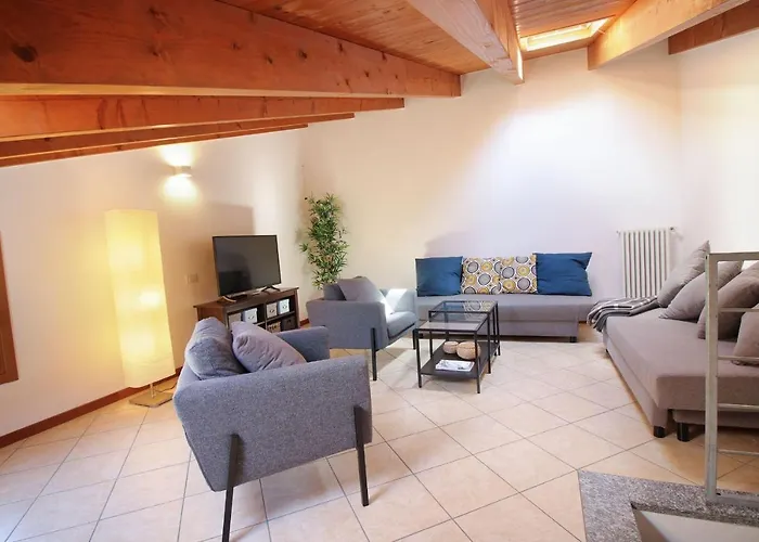 Sunset 180 By Halldis Apartment *